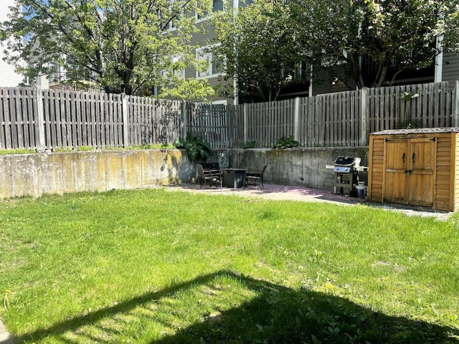 Lovely Two Bedroom Condo In South Бостън Екстериор снимка